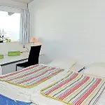 Сasa de vacaciones Lovely In With House Sea View *